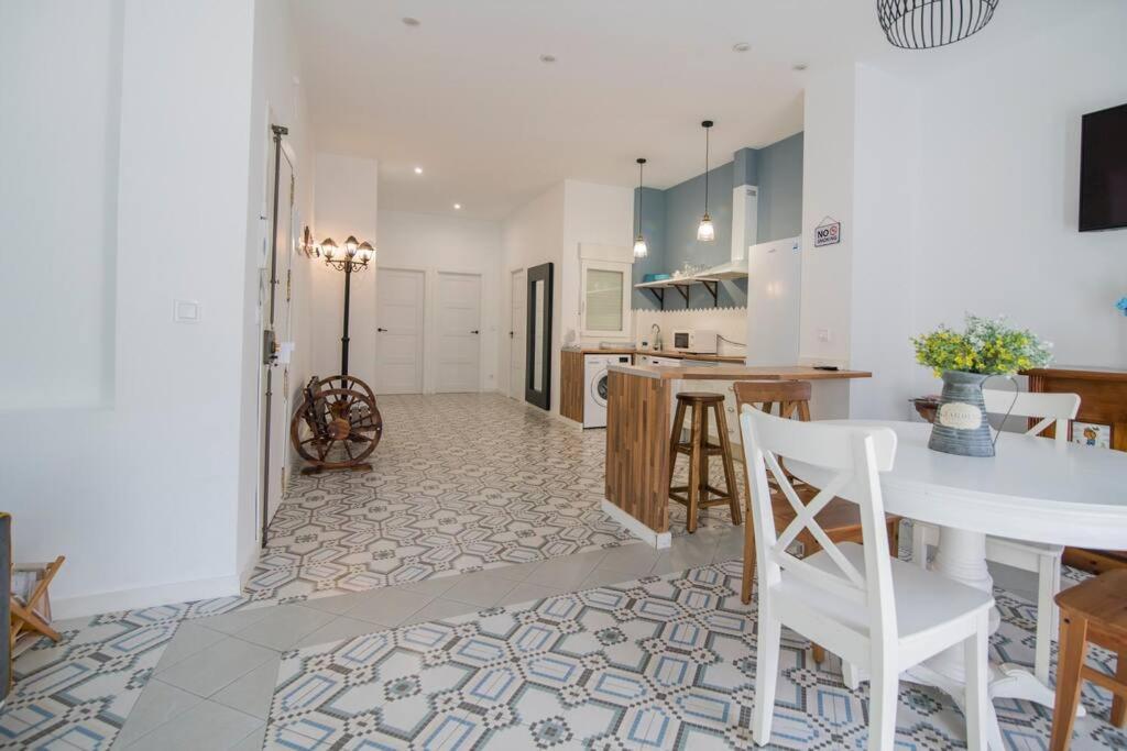 Cozy Flat In City Center Feel The Vibe Selfcheckin Valencia Ngoại thất bức ảnh